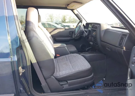 2001 Jeep Cherokee Sport from USA, damaged, VIN 1J4FF47S61L558985